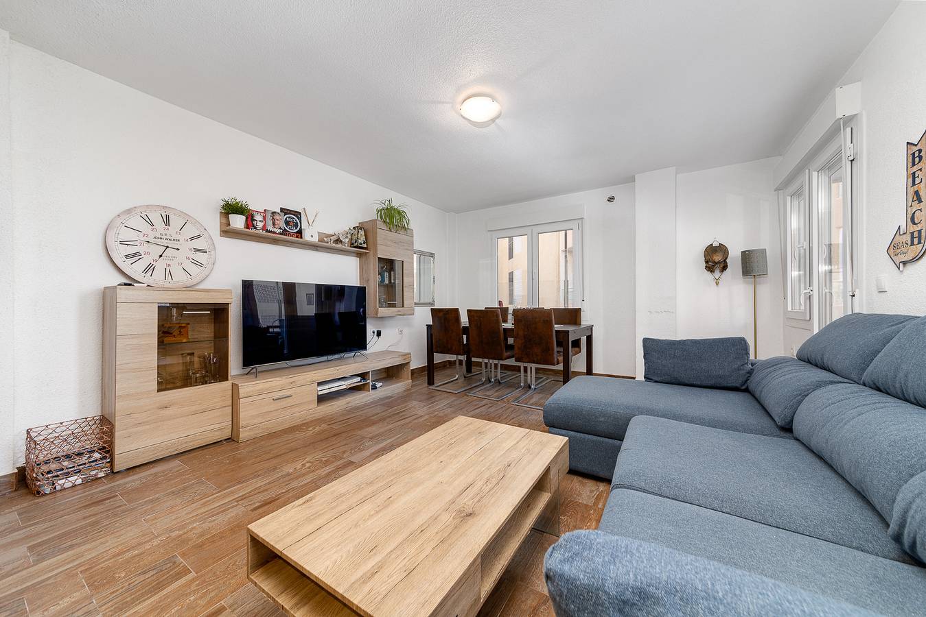 Entire vacation apartment, Remarkable 3-Bed Apartment in Torrevieja in Torrevieja Centre, Torrevieja