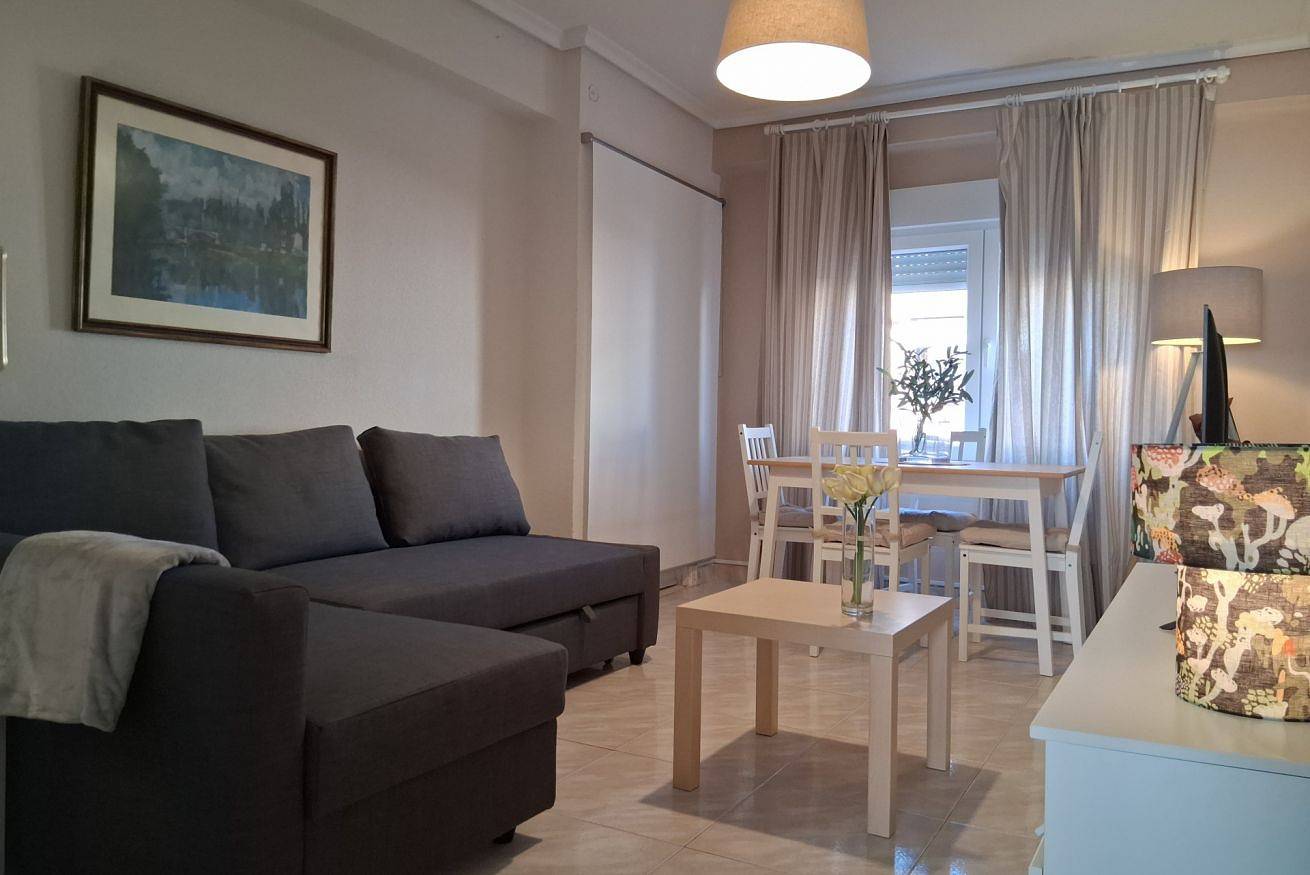 Ganze Wohnung, Charming Apartment with Wi-Fi & Kitchen in Somo, Ribamontán al Mar