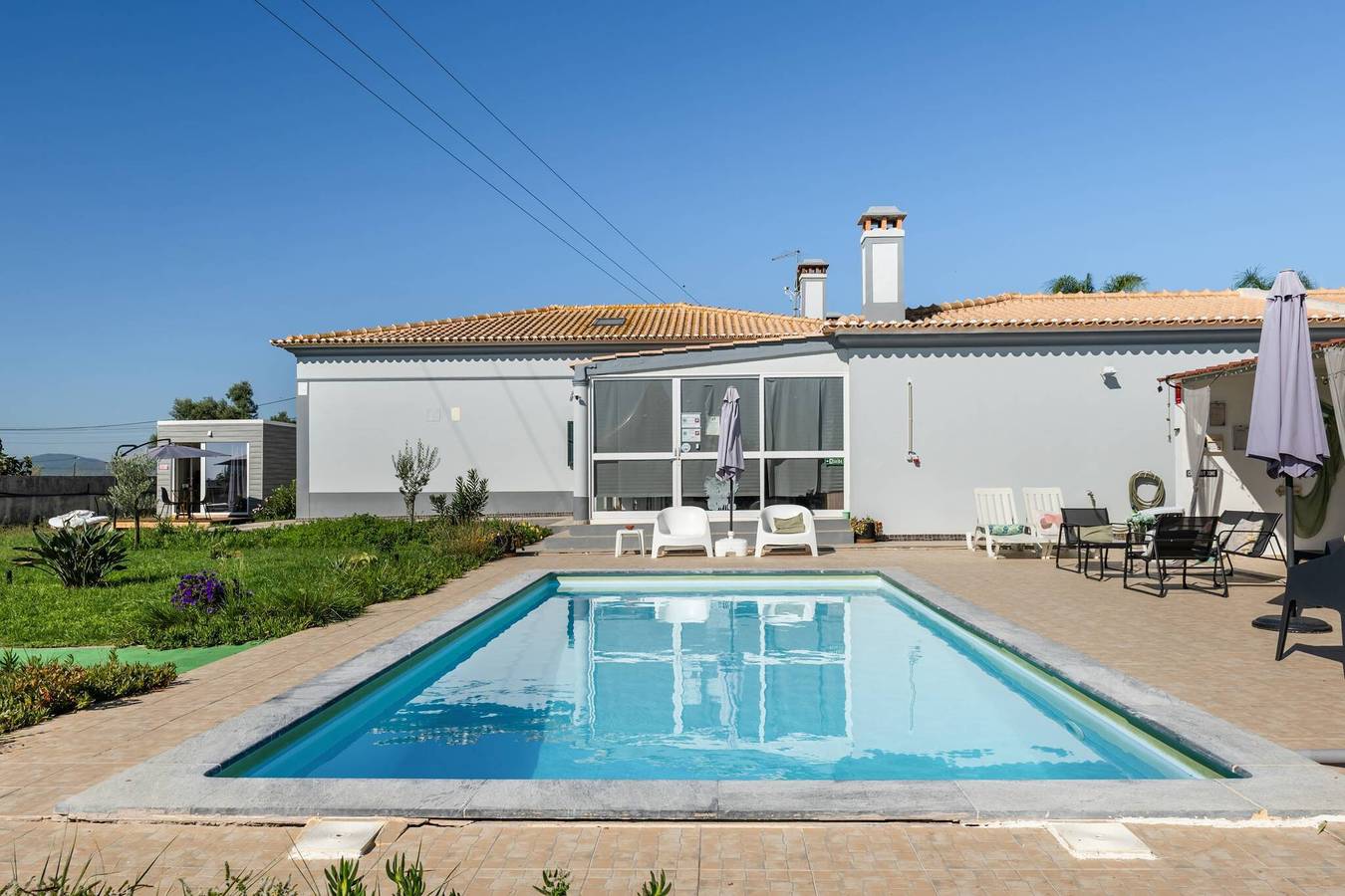 Bungalow 'Quinta Simão' mit Gemeinschaftspool, Wi-Fi und Klimaanlage in Halbinsel von Setúbal