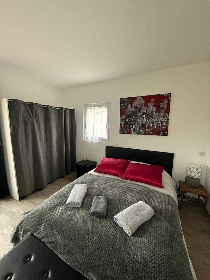 Gîte pour 2 personnes, avec terrasse et vue à Peigney - 2