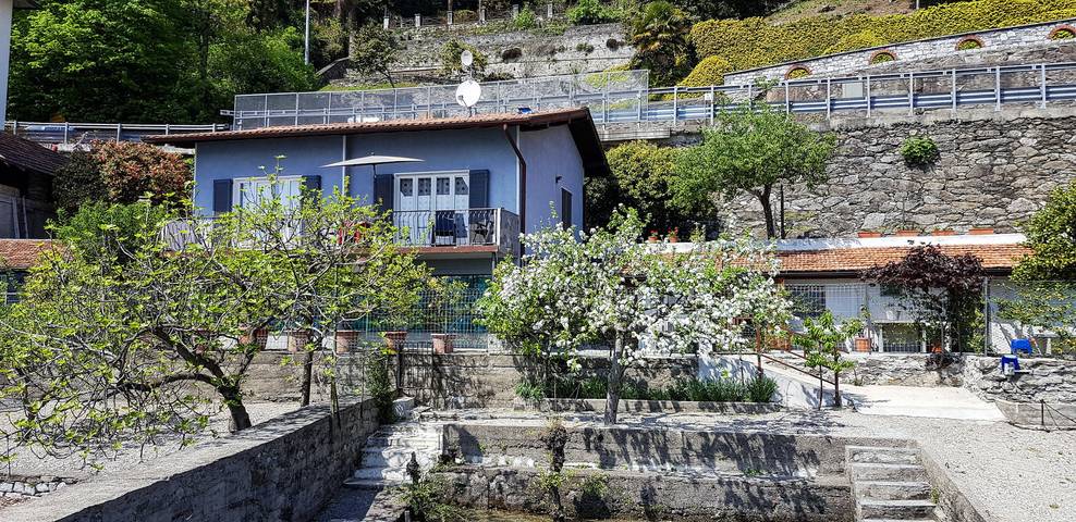 Ferienhaus für 5 Personen, mit Ausblick und Seeblick sowie Terrasse und Garten, mit Haustier am Lago Maggiore - 2