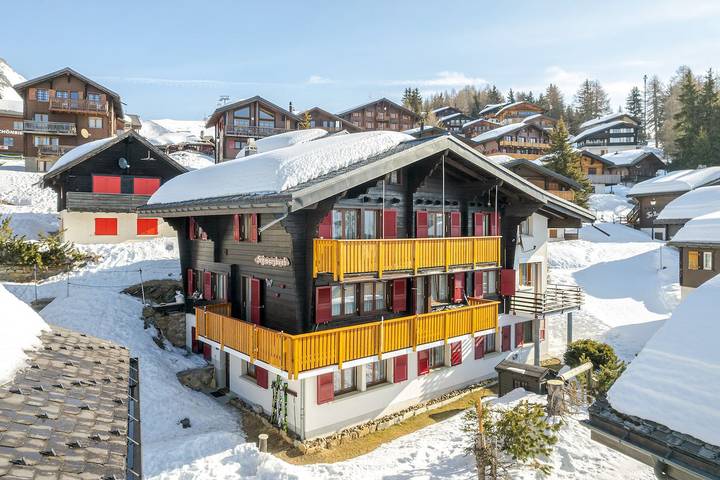 Ferienwohnung für 4 Personen, mit Balkon/Terrasse und Terrasse sowie Garten in Bettmeralp