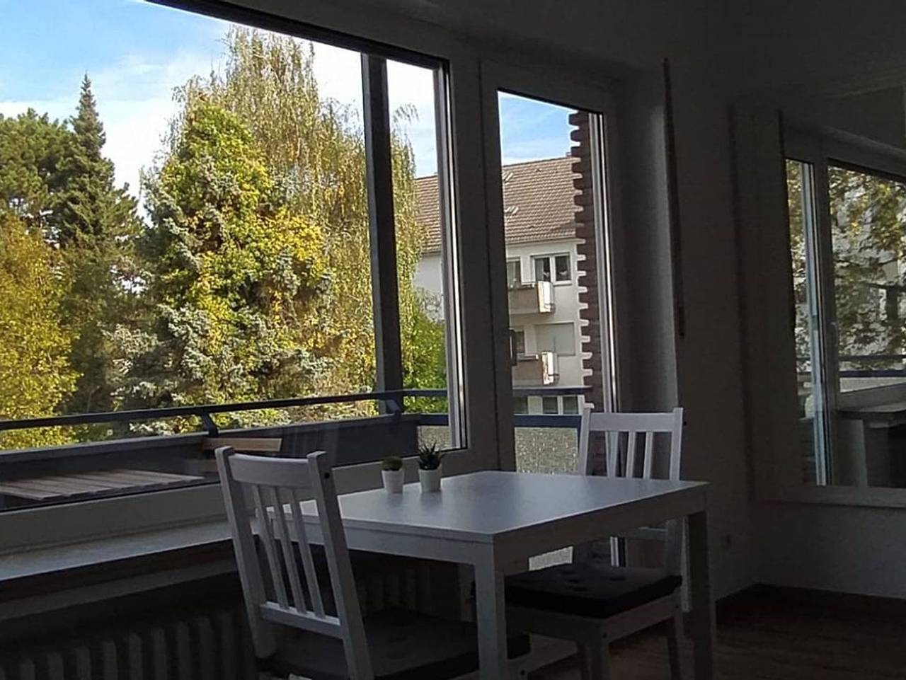Ganze Wohnung, Frisch renovierte Appartements - Appartement mit Balkon 1.Og mitte in Mönchengladbach, Niederrhein