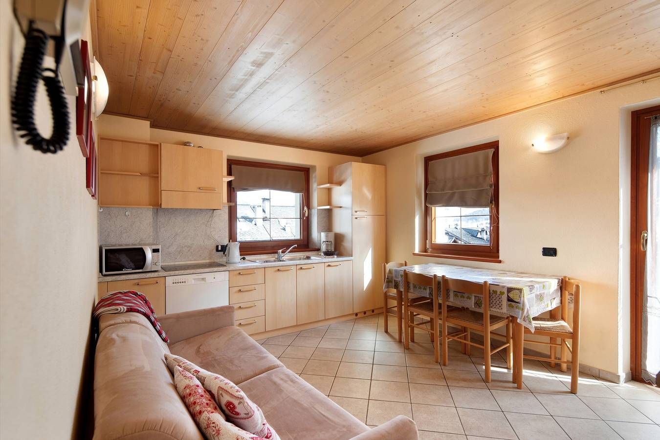 Cały apartament, Apartament wakacyjny dla 4 osób z balkon in Livigno (Town), Livigno