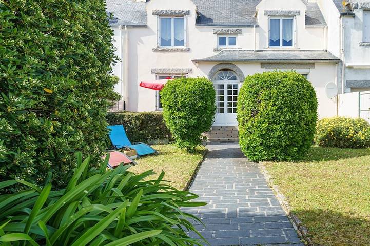 Location de vacances pour 4 personnes, avec jardin dans Plage de la Joie