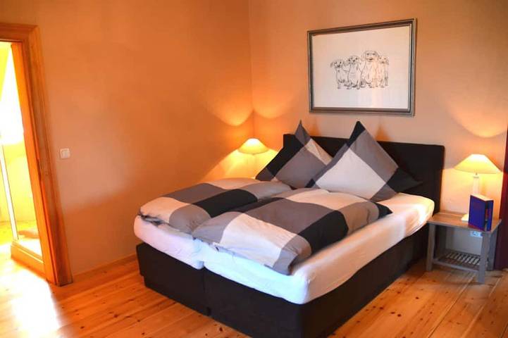 Ferienhaus für 18 Personen, mit Garten und Whirlpool sowie Sauna in Lenzen (Elbe) - 4