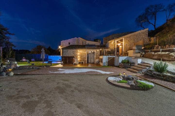 Casa rural para 5 personas, con jardín en Provincia de Lleida