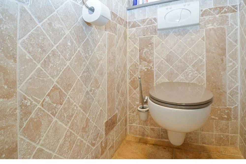 Detached house / villa with private pool near pont du Gard in Jonquières-Saint-Vincent, Nimes region