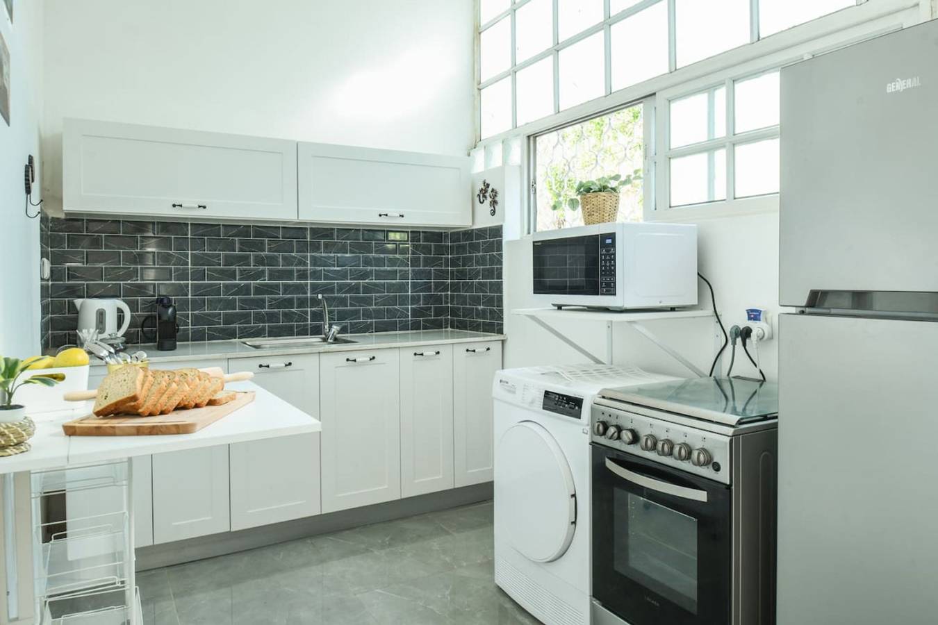 Geheel appartement, Charming Home in the Heart of Haifa by Sea N Rent in Haifa, Haifa (district)