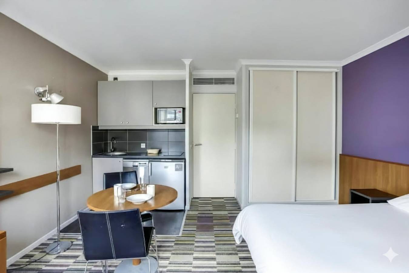 Studio entier, Guestready - Studio cosy près du métro in Issy-les-Moulineaux, Hauts-de-Seine