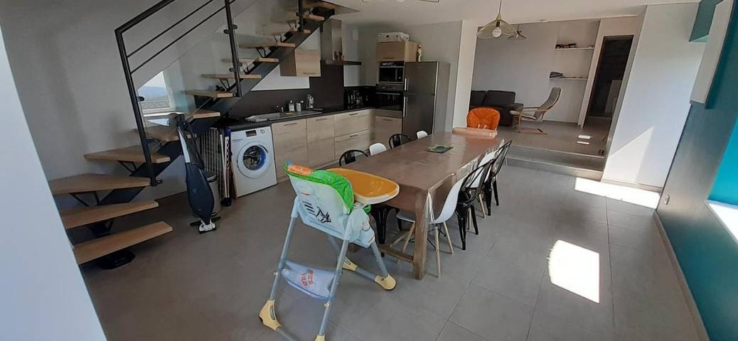 Location de vacances pour 8 personnes, avec jardin et vue à Véranne - 2
