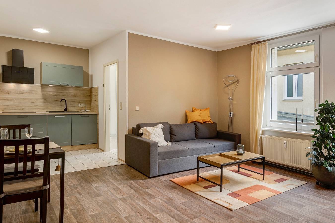 Ganze Wohnung, Ferienwohnung 'Innenstadt Quartier' in Neuruppin, Ruppiner Seenland