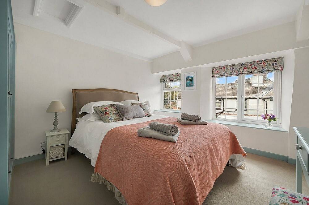 Beautiful Waterside 2 bedroom cottage in Newton Ferrers S. Devon in Newton and Noss, South Devon