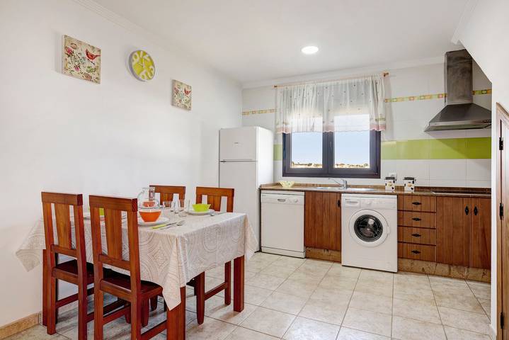 Holiday Home Villa Fornell Ii with Shared Pool, Shared Terrace & Wi-Fi in Conil de la Frontera, Costa de la Luz