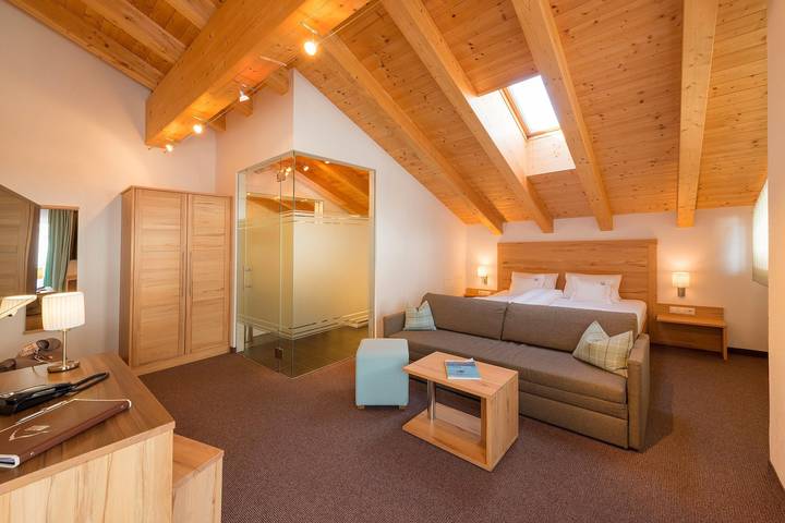 Hotel für 6 Personen, mit Balkon und Terrasse sowie Garten und Sauna in Galtür - 4
