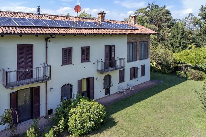 Casa vacanza per 10 persone, con balcone e giardino nonché piscina, con animali domestici - 1