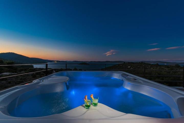 Villa pour 4 personnes, avec vue ainsi que jardin et piscine à Sali - 4