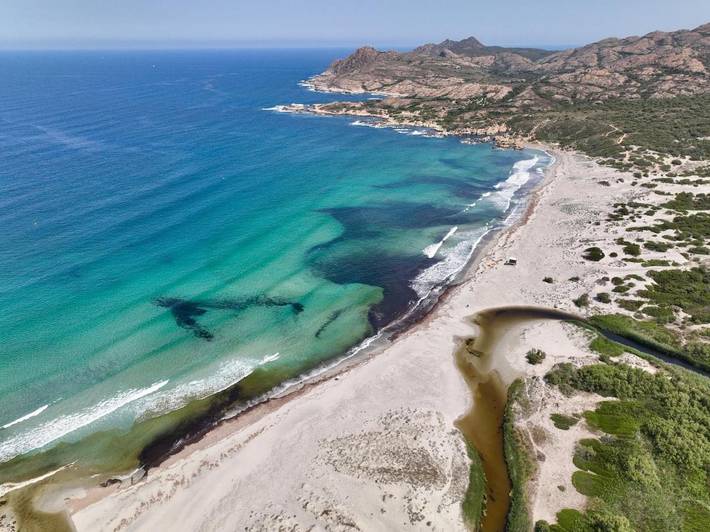 Location de vacances pour 4 personnes, avec jardin ainsi que piscine et sauna, animaux acceptés dans Plage de l'Ostriconi - 2