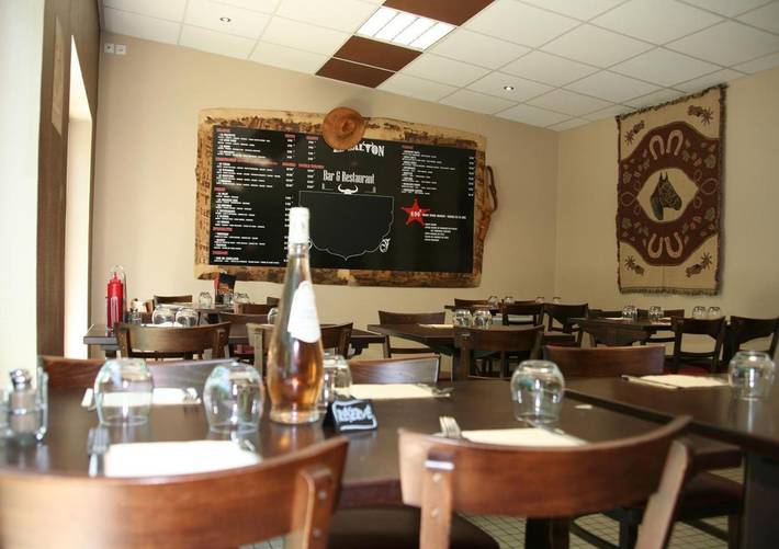 Location de vacances pour 10 personnes, avec terrasse ainsi que piscine et jardin à Châtel-Guyon - 2