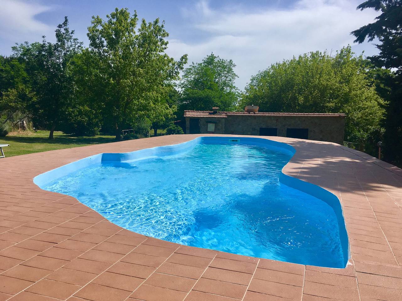 Bauernhaus "Gufo" mit Gemeinschaftspool, privater Terrasse und Wlan in Pitigliano, Grosseto Provinz