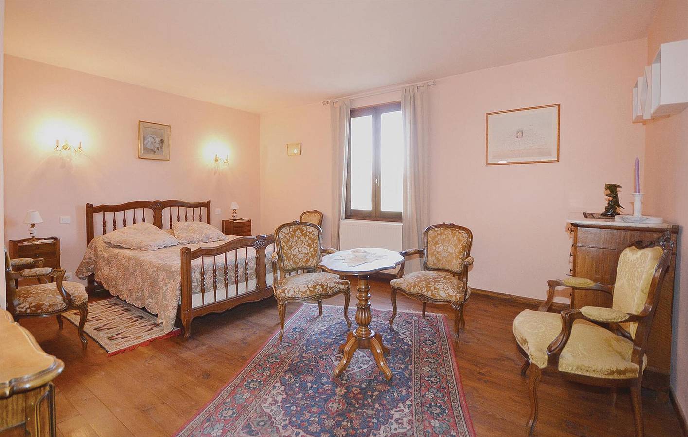 Appartement moderne de 175m2 avec piscine, parking, lave-linge à Le Beaucet in Venasque, Parc naturel régional du Mont-Ventoux