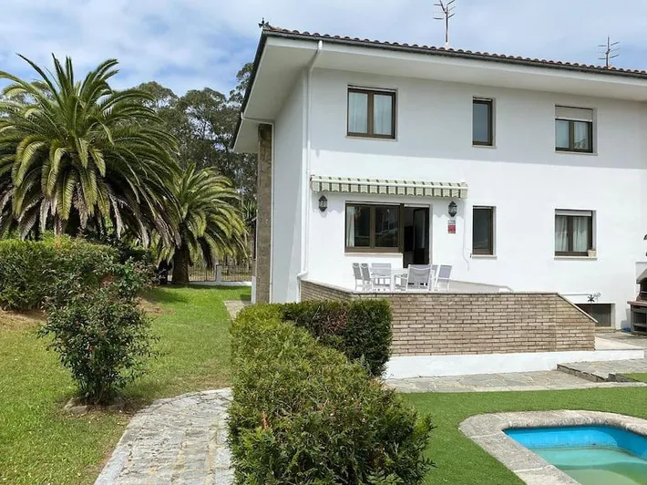 Maison de vacances pour 10 personnes, avec piscine ainsi que jardin et vue, animaux acceptés - 1