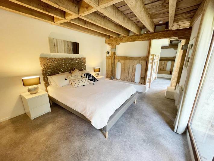 Chambre d’hôte pour 3 personnes, avec jardin et piscine, animaux acceptés