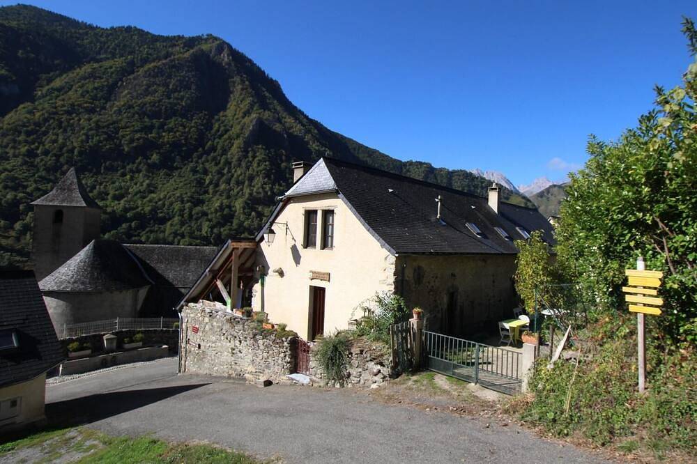 Le Lheze - Cette-eygun in Cette-Eygun, Béarn