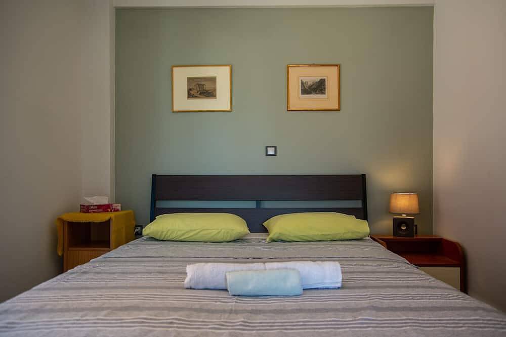Meerblick-Villa-1. Stock apt.- Meer 180 m entfernt-Athen 40 km. Ama 1785. in Porto Rafti, Markopoulo-Mesogaia