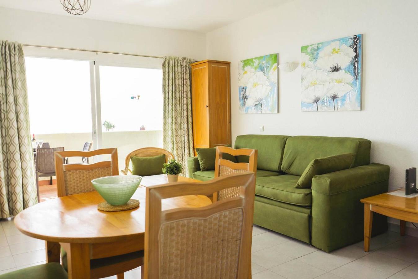 Entire apartment, Apartment 'Benalbeach Sea Front' with Sea View, Wi-Fi and Air Conditioning in Benalmádena Costa, Benalmádena