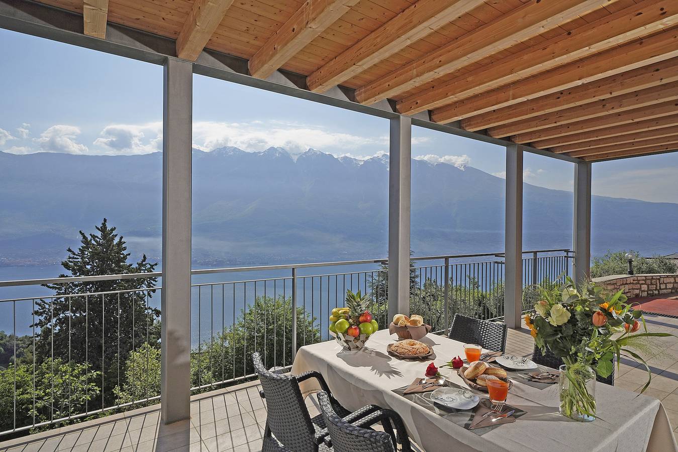Vakantieappartement Maison du Pralonc - Lago met uitzicht op het meer/de bergen & tuin, foto 10