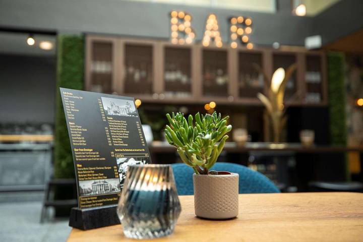 Hôtel pour 5 personnes, avec terrasse dans Groningue - 4