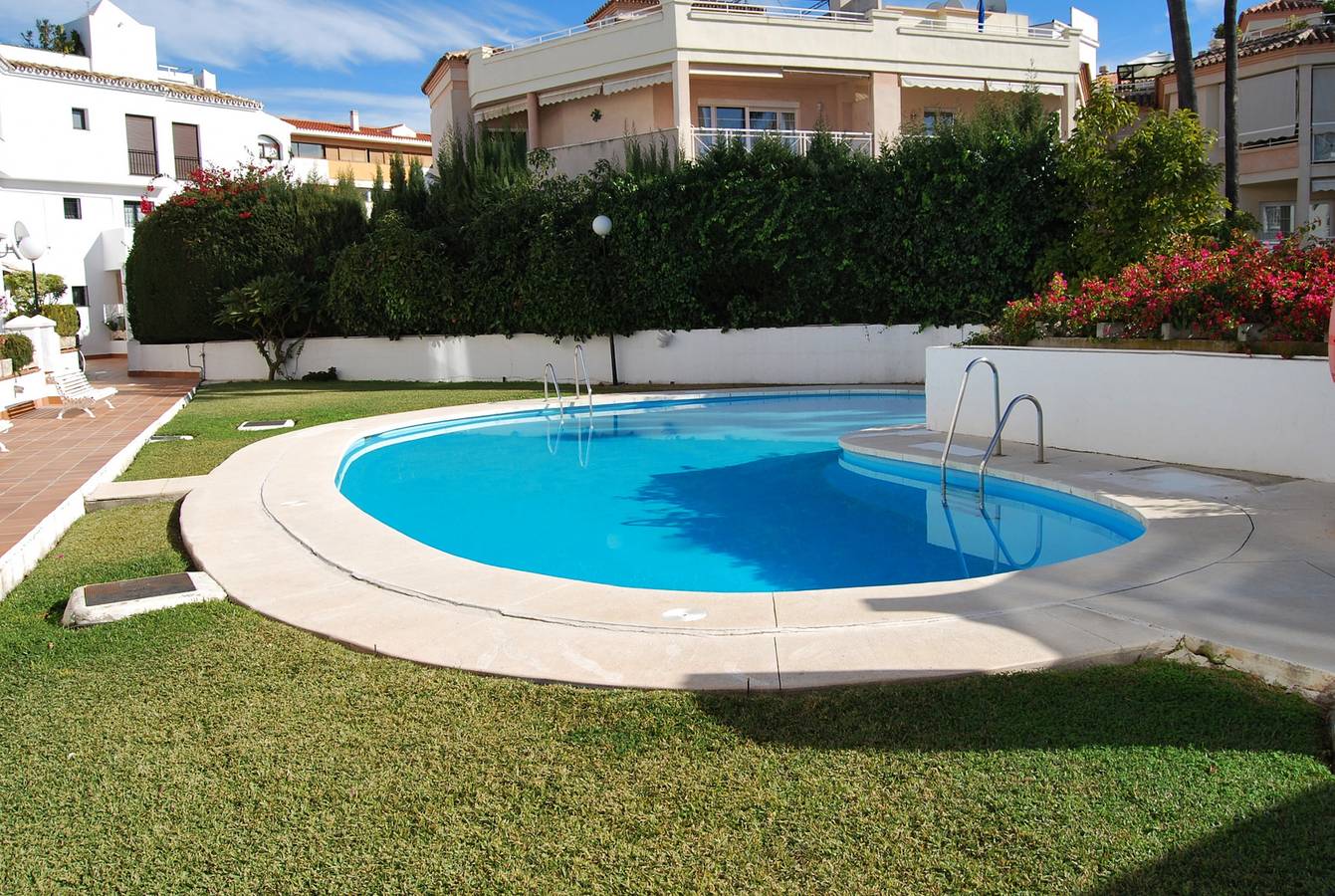 Appartement entier, Alcazaba Atico in Playa Carabeíllo, Nerja