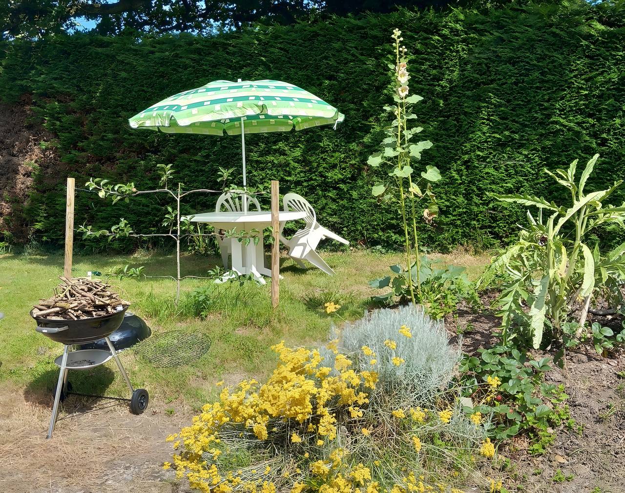 Casa de vacaciones 'Le Clos Nalet' con jardín compartido in Matignon, Región de Dinan