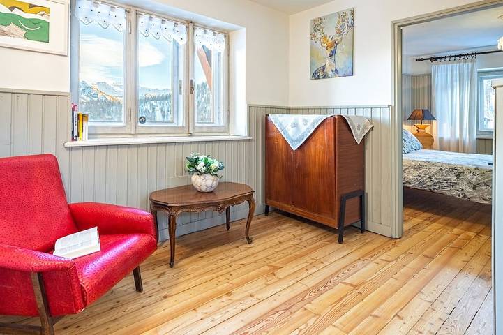 Moon Mountains Chalet/private Spa upon request/direct access to ski slopes in Cesana Torinese, Via Lattea