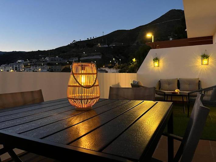 Apartamento de vacaciones para 4 personas, con piscina además de terraza y vistas - 1