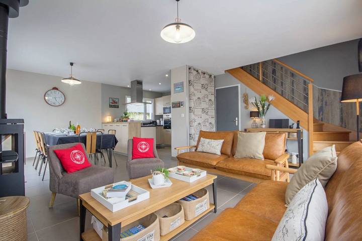 Gîte pour 8 personnes, avec terrasse ainsi que jardin et jacuzzi à Baden (France) - 3