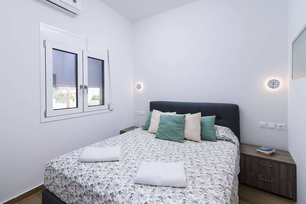 Ganze Wohnung, Strandapartment mit Pool ideal für Familien in Lygaria, Achlada