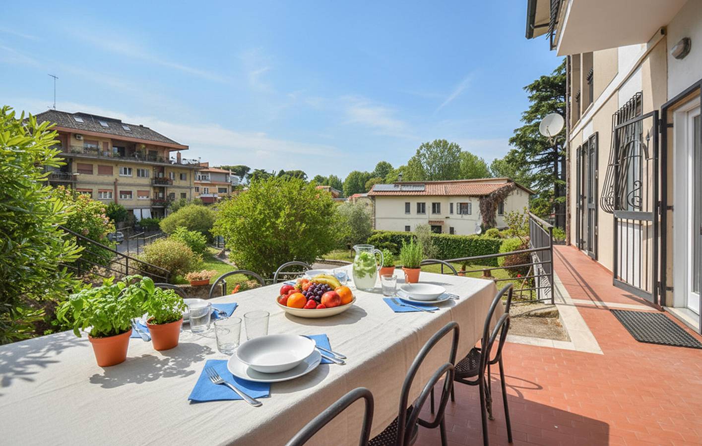 Ganze Ferienwohnung, Charmante 2-Zimmer-Wohnung mit Terrasse in Anguillara Sabazia – 800 m vom Stadtzentrum entfernt in Anguillara Sabazia, Braccianosee