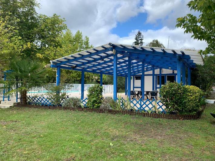 Location de vacances pour 4 personnes, avec jardin ainsi que piscine et terrasse à Onesse-Laharie - 4