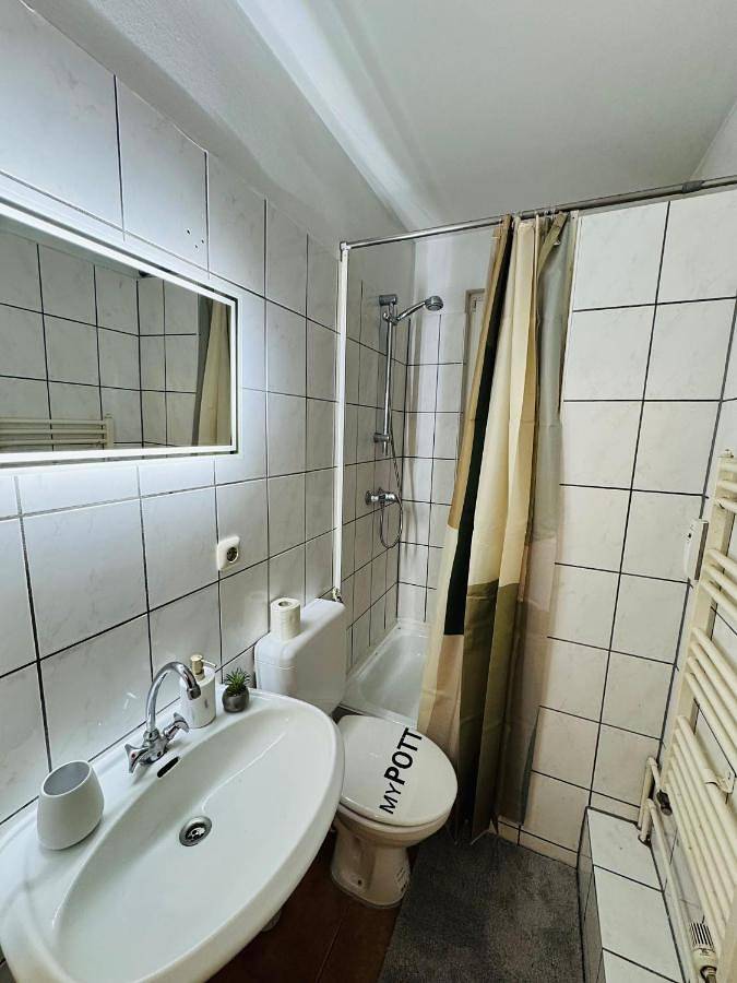 Ferienwohnung für 4 Personen, mit Ausblick in Wedel - 2