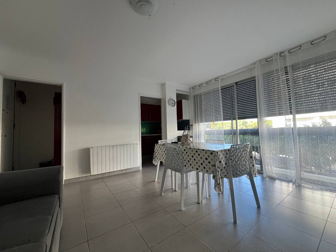 Ganze Wohnung, Saint-Cyprien: Modernes T3 nahe Strand mit Privatparkplatz in Saint-Cyprien-Plage, Saint-Cyprien