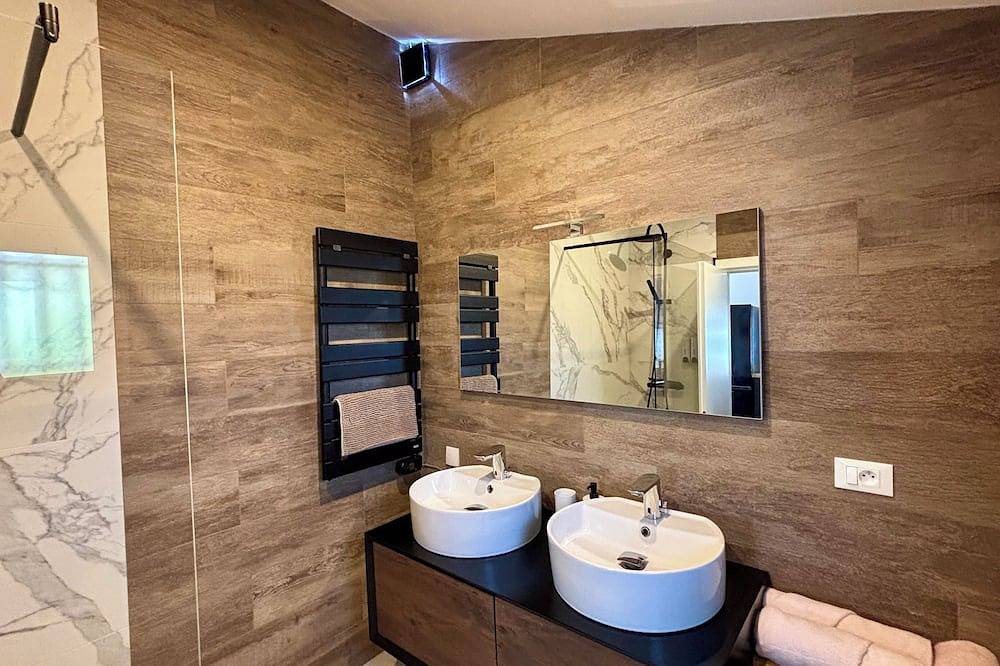 Charming cottage in La Colle-sur-Loup, Cannes und Umgebung