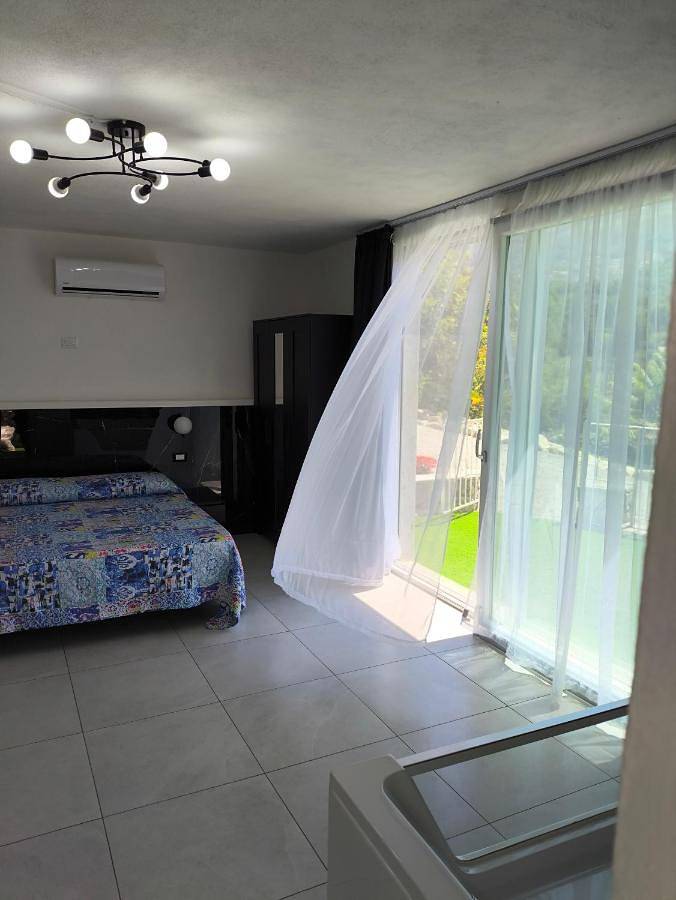 Location de vacances pour 2 personnes, avec jardin ainsi que jacuzzi et piscine dans Basilicate - 3