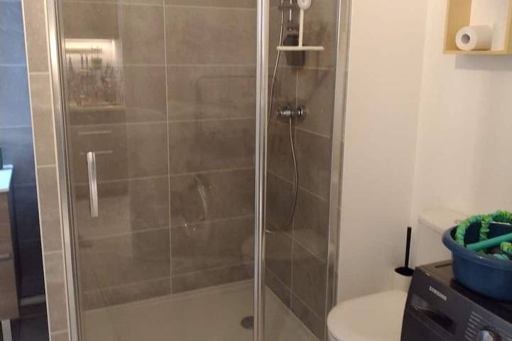 Gîte pour 4 personnes, avec terrasse et jardin dans Plage des Bourdaines - 4