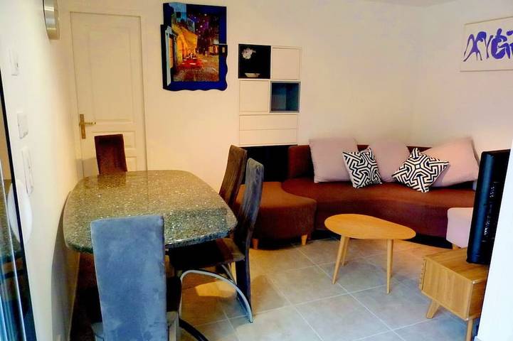 Gîte pour 4 personnes, avec jacuzzi et jardin à L'Isle-sur-la-Sorgue - 3