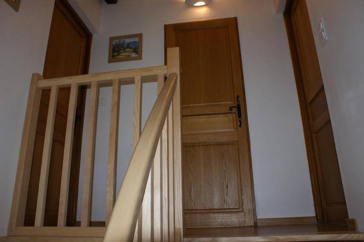 Location de vacances pour 6 personnes, avec vue et jardin, adapté aux familles à Altillac - 4