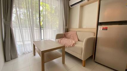 Gîte pour 2 personnes, avec balcon et piscine à Kamala Beach