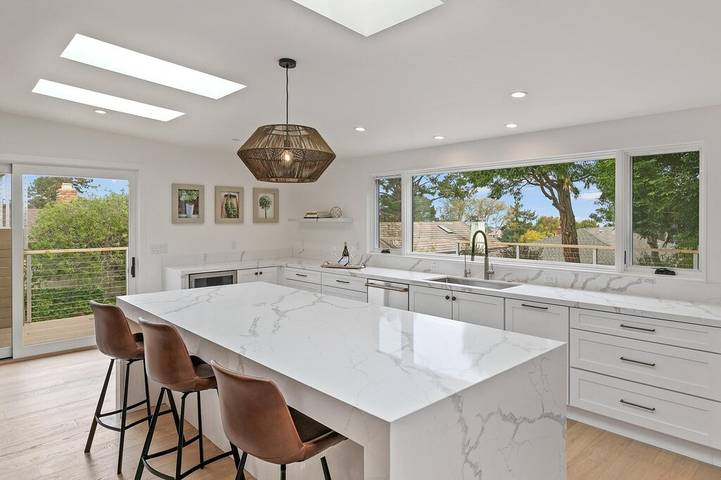 Location de vacances pour 8 personnes, avec jardin et balcon, animaux acceptés à Monterey - 3