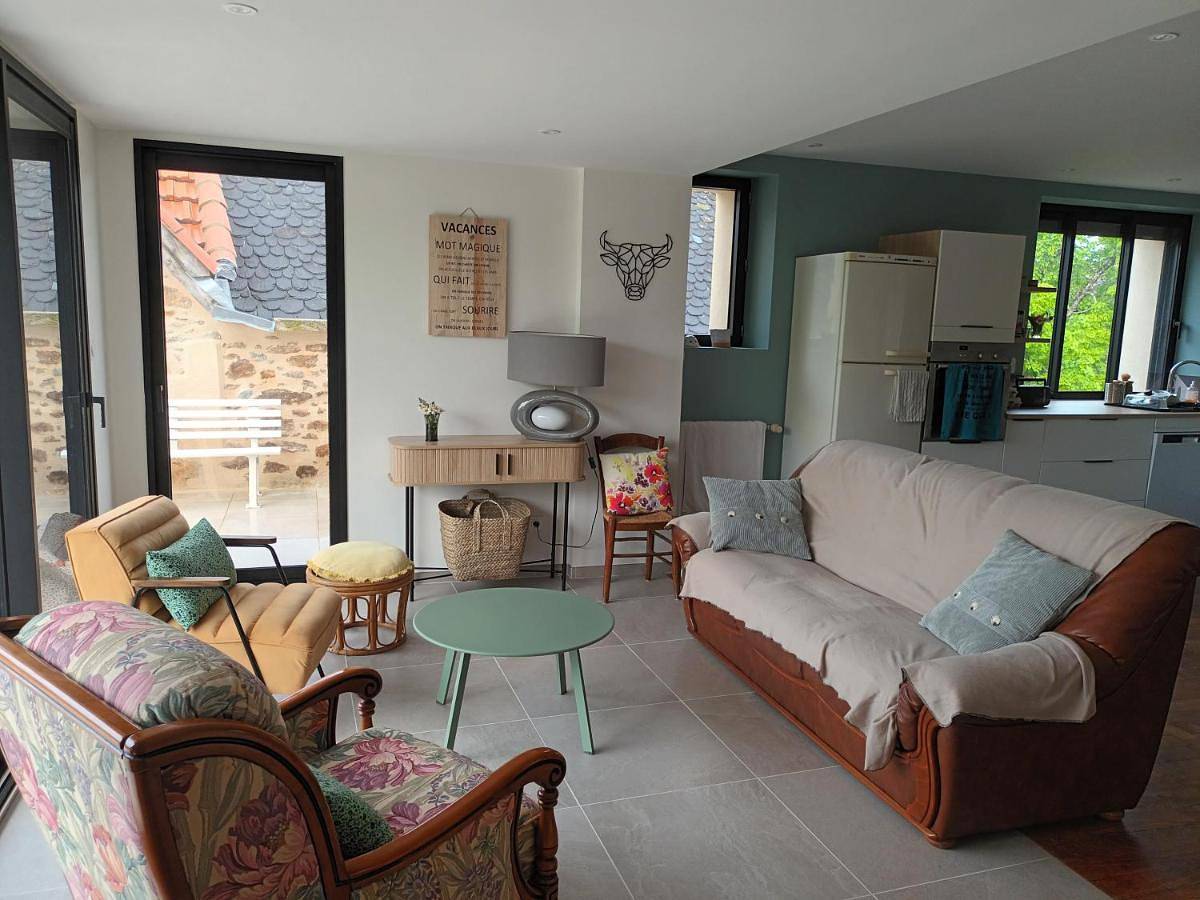 Five-Bedroom House in Le Bas Ségala, Aveyron